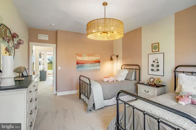 $699,990 | 4 Broad Lk Drive, Fredericksburg, VA 22406