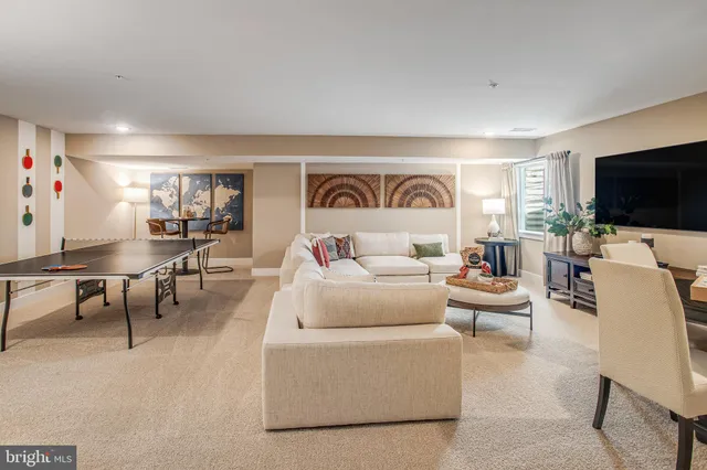 $699,990 | 4 Broad Lk Drive, Fredericksburg, VA 22406