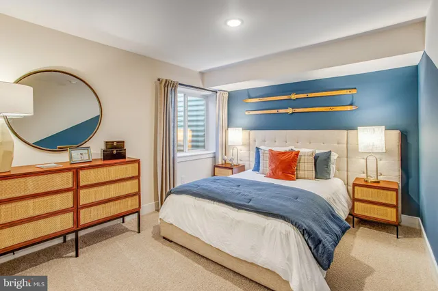 $699,990 | 4 Broad Lk Drive, Fredericksburg, VA 22406