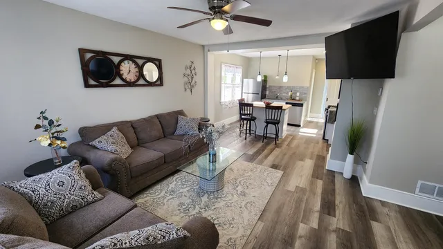 $249,900 | 3644 East Carpenter Avenue, Cudahy, WI 53110