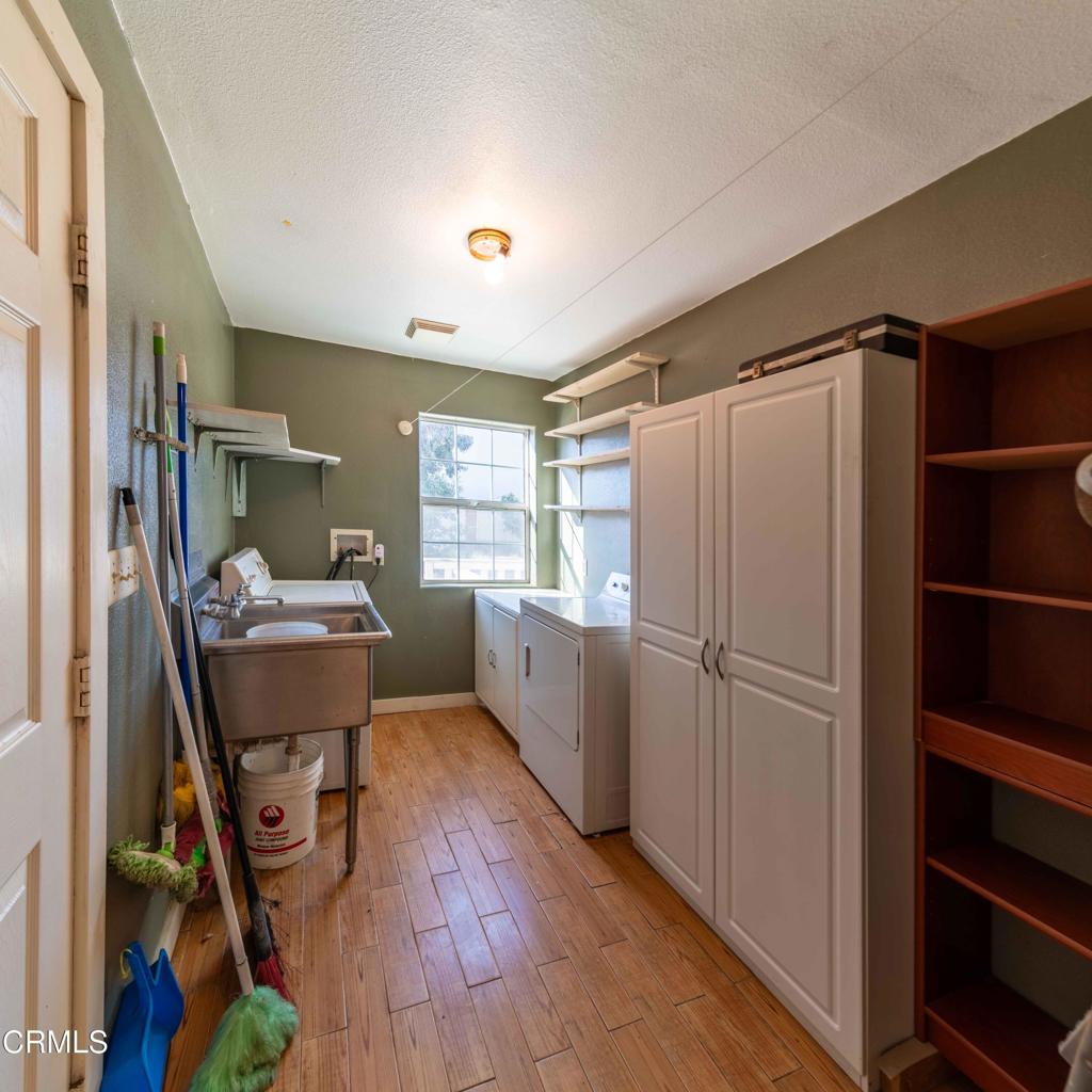 1331 Richmond Road Santa Paula, CA 93060 - Photo 12 of 43 1331 Richmond Rd - Laundry 1