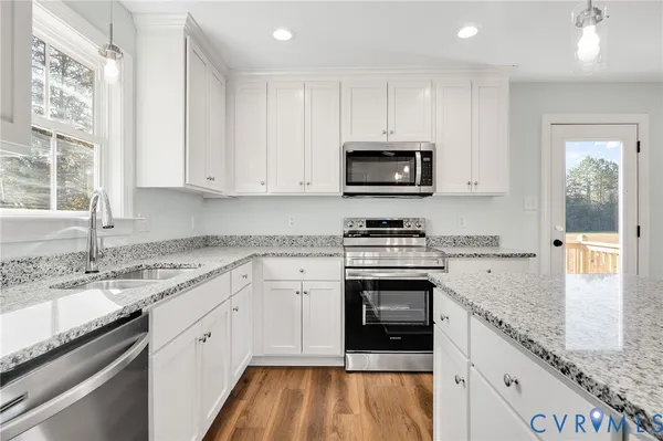 $349,950 | 2321 Rock Island Road, Scottsville, VA 24590