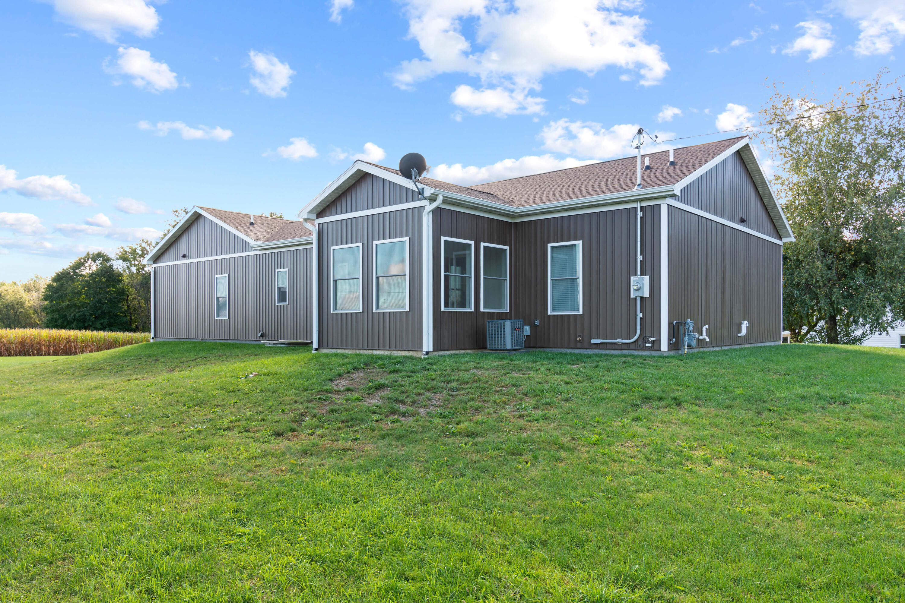 4385 Beck Road Jonesville, MI 49250 - Photo 15 of 52 22