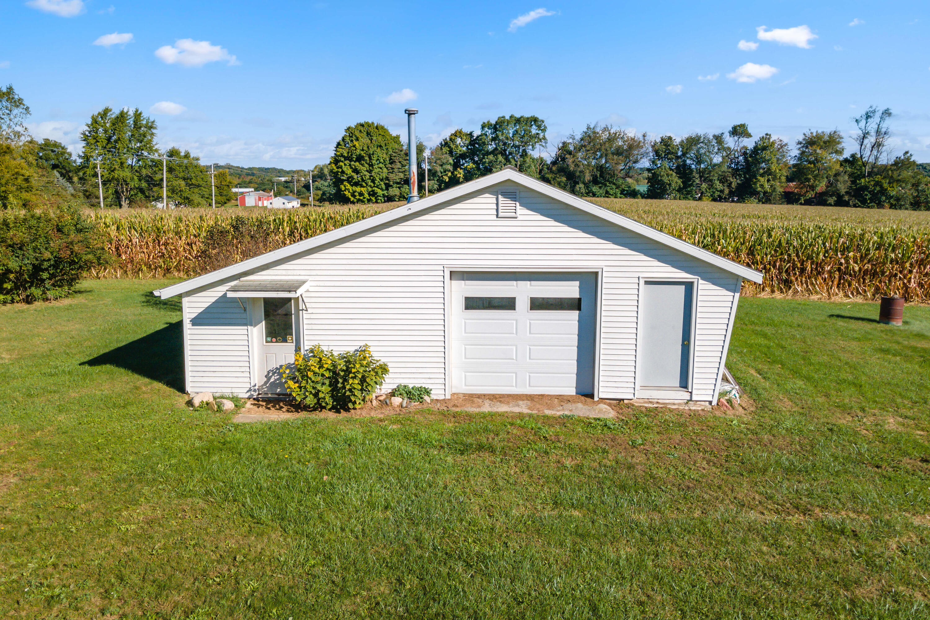 4385 Beck Road Jonesville, MI 49250 - Photo 7 of 52 6