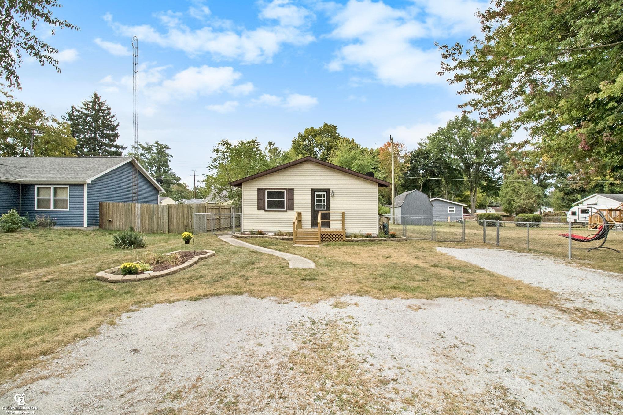 3813 Cedar Road Fort Gratiot, MI 48059 - Photo 2 of 24 50091184-1.JPG