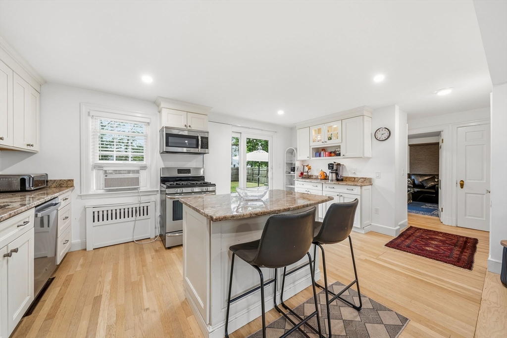 180 Broad Meadow Road Needham, MA 02492 - Photo 9 of 32