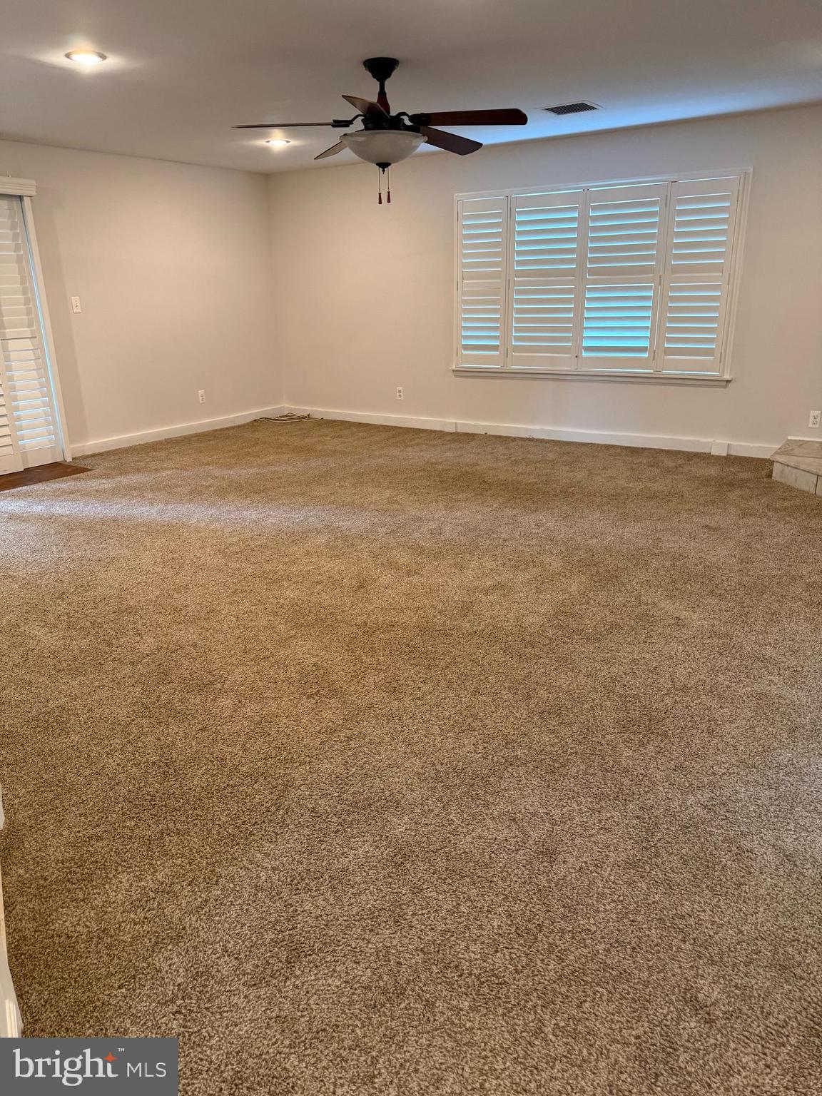 7915 Fairfax Road Alexandria, VA 22308 - Photo 10 of 21 Family Room