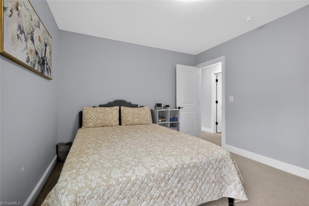 2227 Dunning Court High Point, NC 27265 - Photo 33 of 44