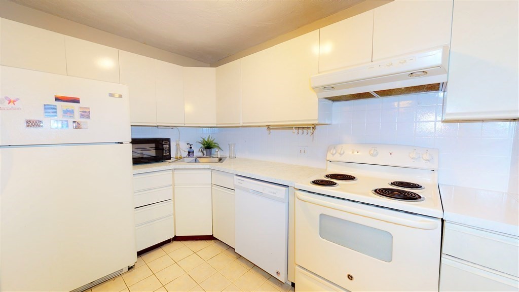 21 Erick Road, Unit 20A Mansfield, MA 02048 - Photo 2 of 21 Gallery Image 2