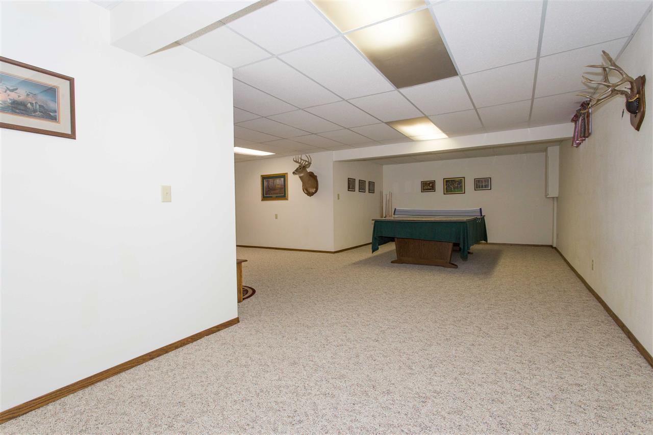 6210 Middle Road Dubuque, IA 52002 - Photo 19 of 25 Gallery Image 19