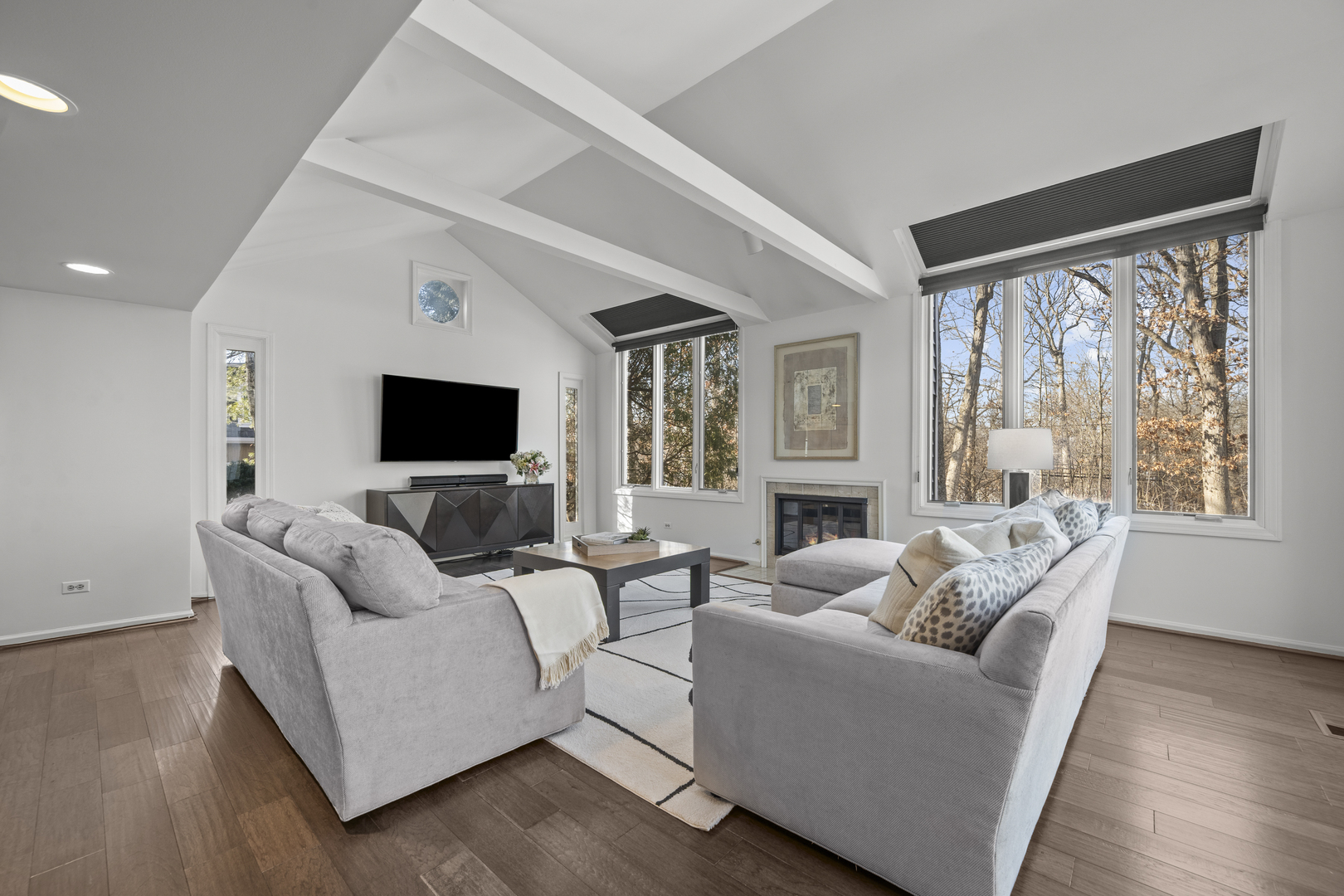 722 Forest Hill Road Lake Forest, IL 60045 - Photo 17 of 48