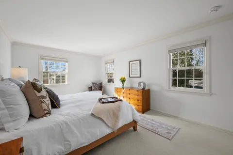 $1,299,000 | 722 Forest Hill Road, Lake Forest, IL 60045