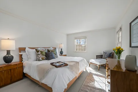 $1,299,000 | 722 Forest Hill Road, Lake Forest, IL 60045