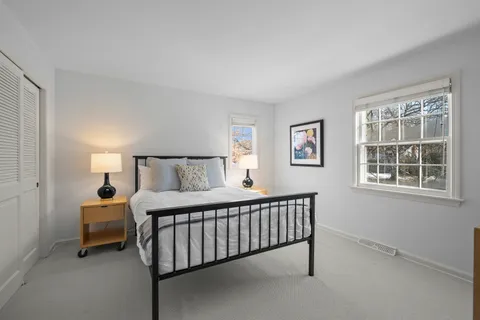 $1,299,000 | 722 Forest Hill Road, Lake Forest, IL 60045