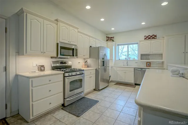 $514,900 | 6055 Pine Bluff Drive, Pueblo, CO 81004