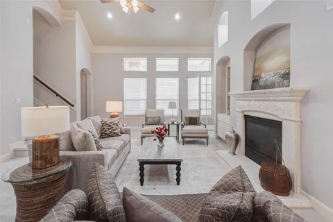 $900,000 | 1110 Lake Grayson Drive, Katy, TX 77494
