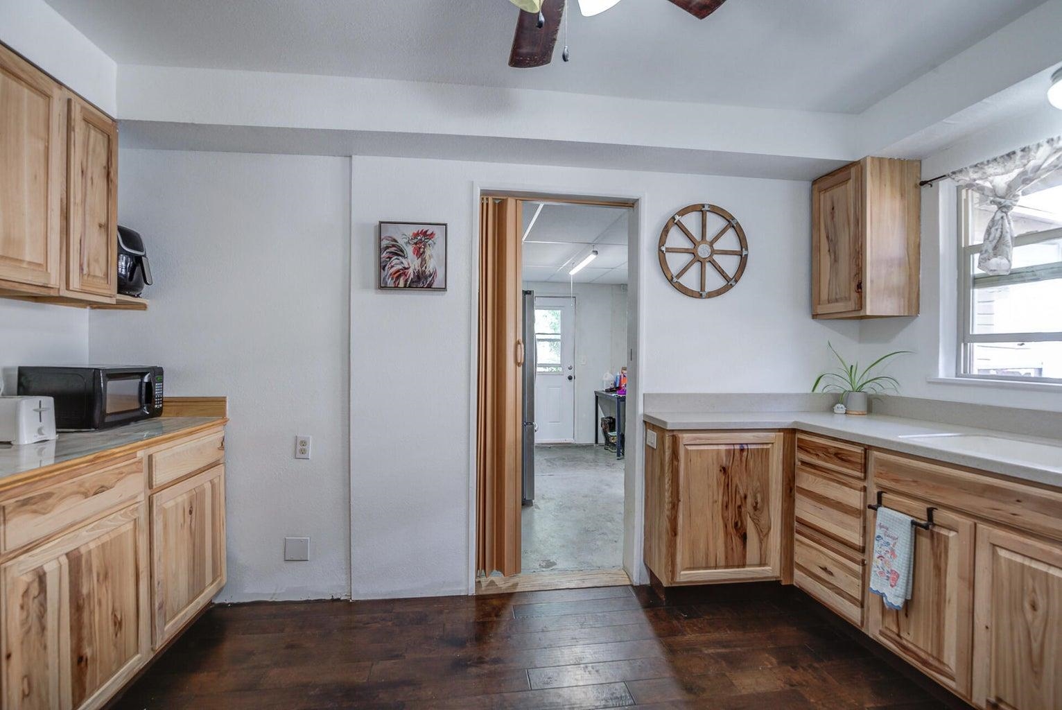 421 Lincoln Street Red Bluff, CA 96080 - Photo 12 of 41