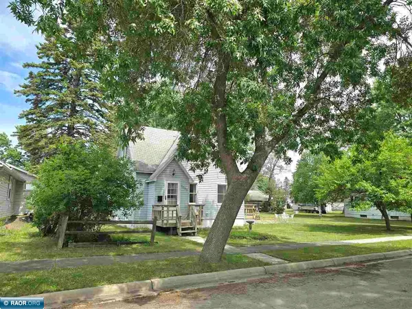 $165,000 | 1020 8th Street, International Falls, MN 56649
