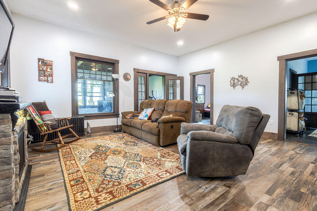 13376 Santa Fe Line Road Wapakoneta, OH 45895 - Photo 8 of 29