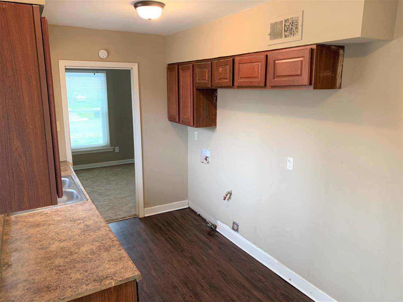 419 Stoneham Road Memphis, TN 38109 - Photo 12 of 18