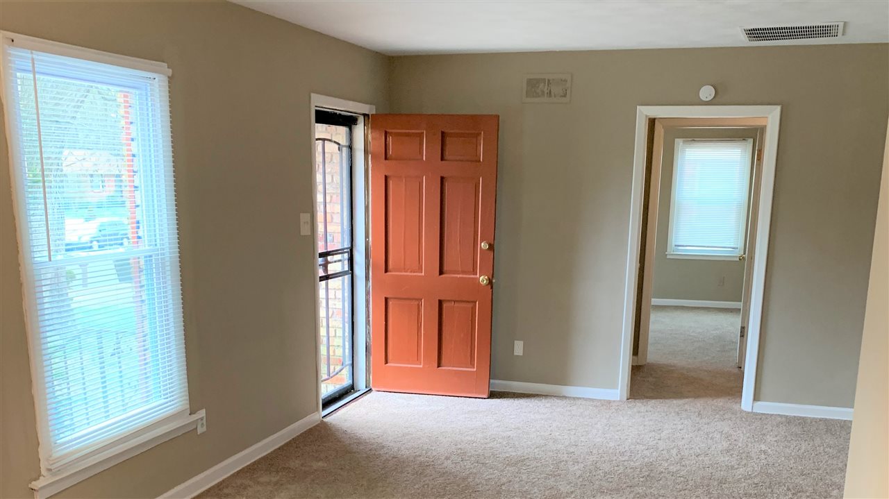 419 Stoneham Road Memphis, TN 38109 - Photo 14 of 18
