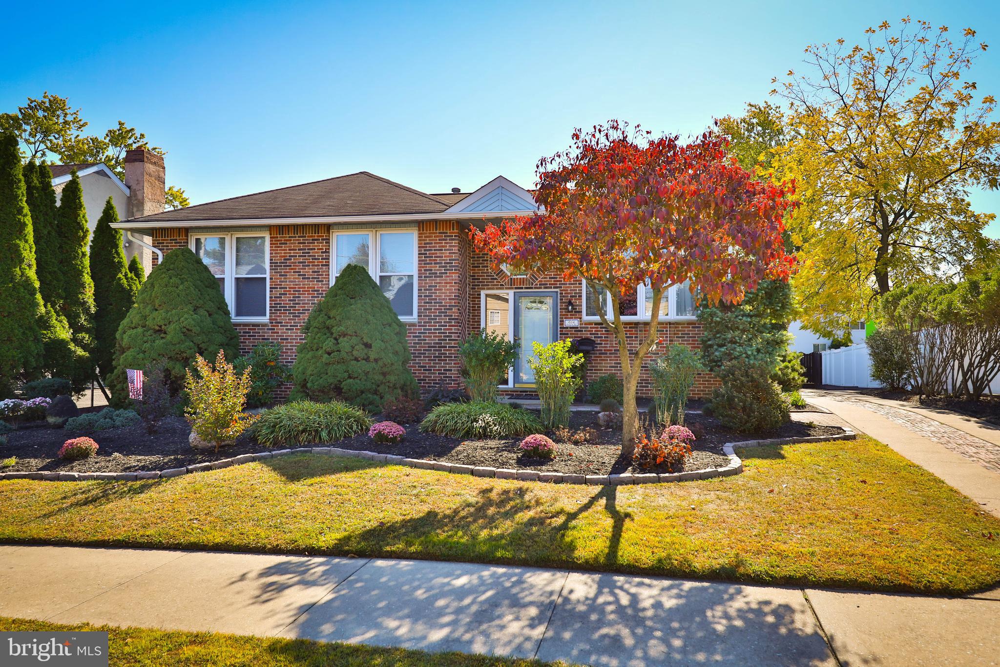 614 Cheswick Road Philadelphia, PA 19128 - Photo 2 of 28