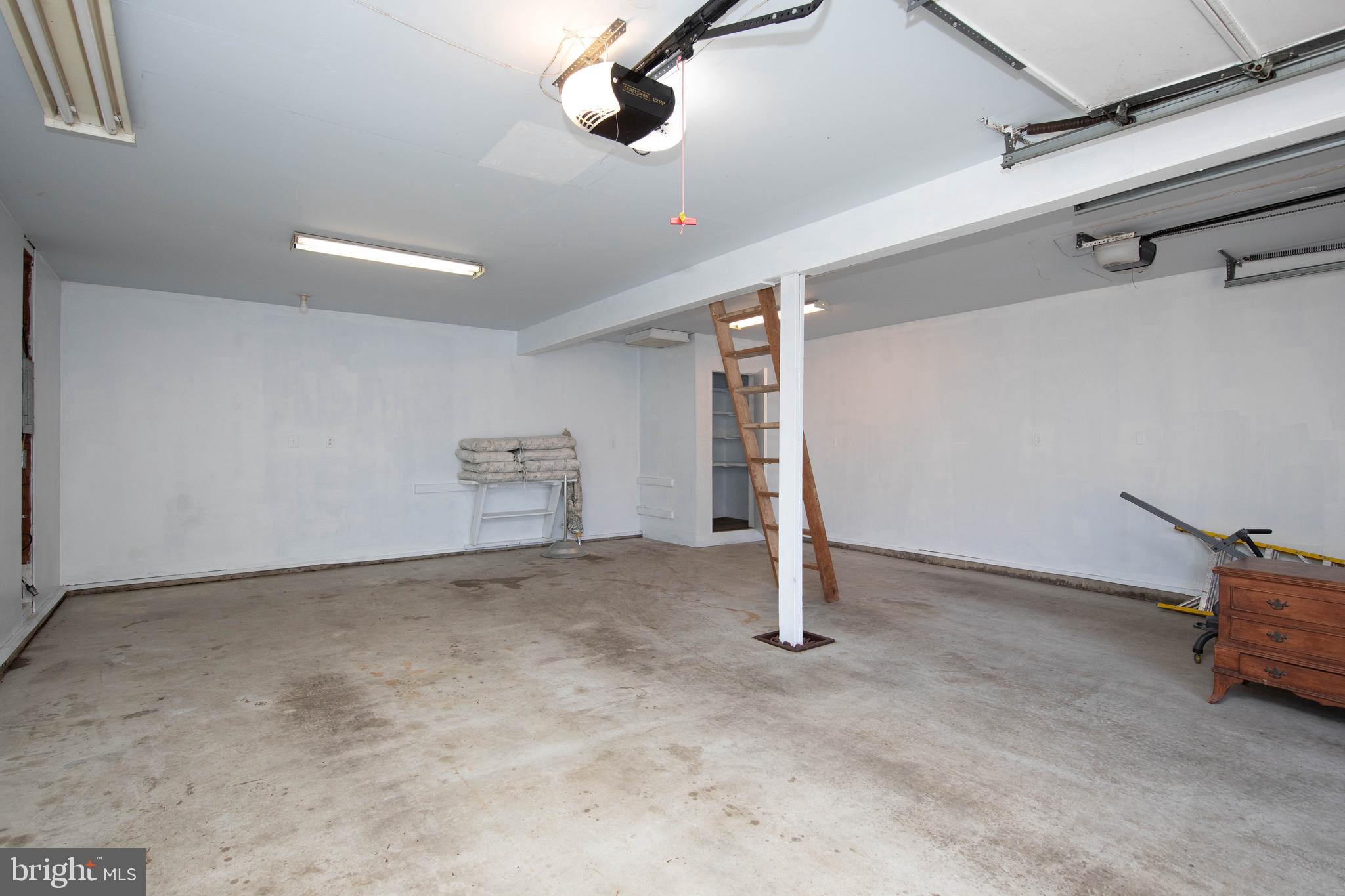 614 Cheswick Road Philadelphia, PA 19128 - Photo 22 of 28