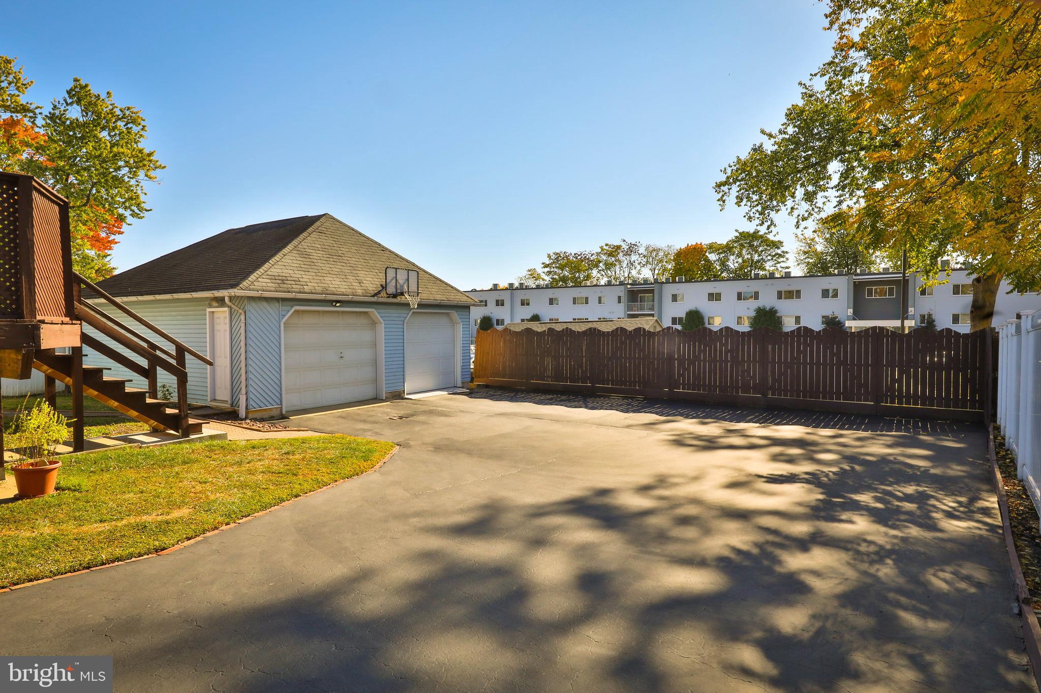 614 Cheswick Road Philadelphia, PA 19128 - Photo 24 of 28