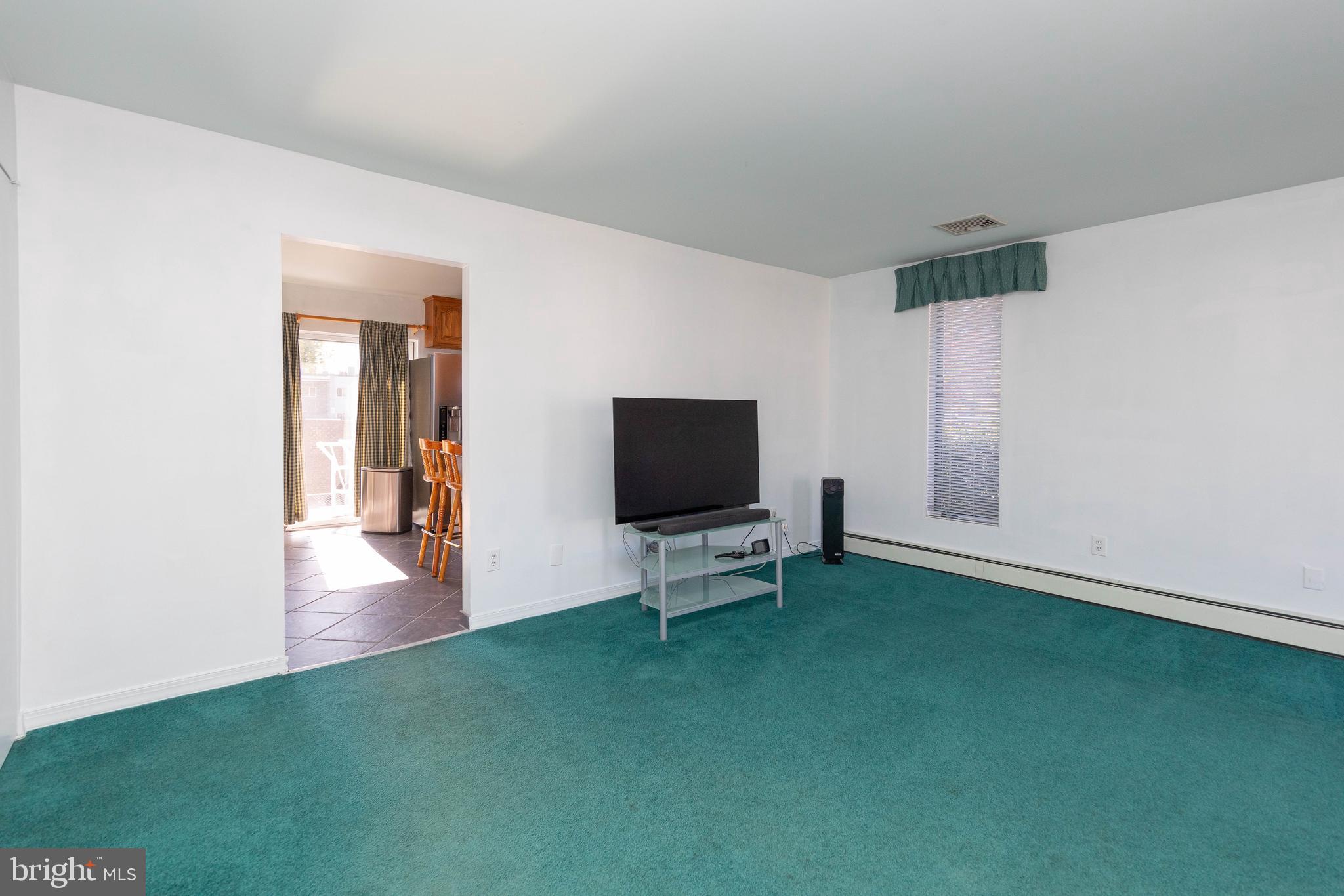 614 Cheswick Road Philadelphia, PA 19128 - Photo 6 of 28