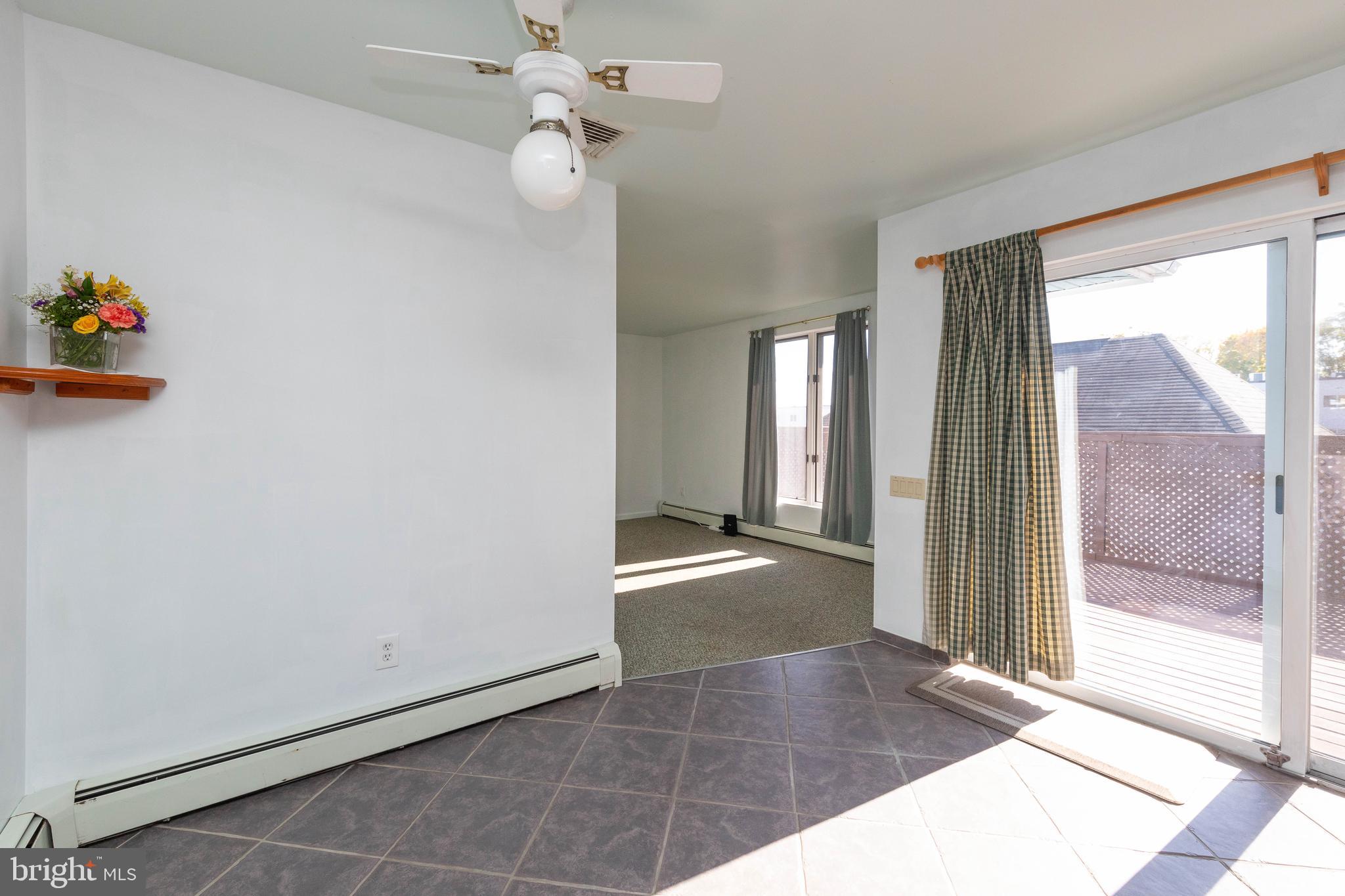 614 Cheswick Road Philadelphia, PA 19128 - Photo 9 of 28 Kitchen