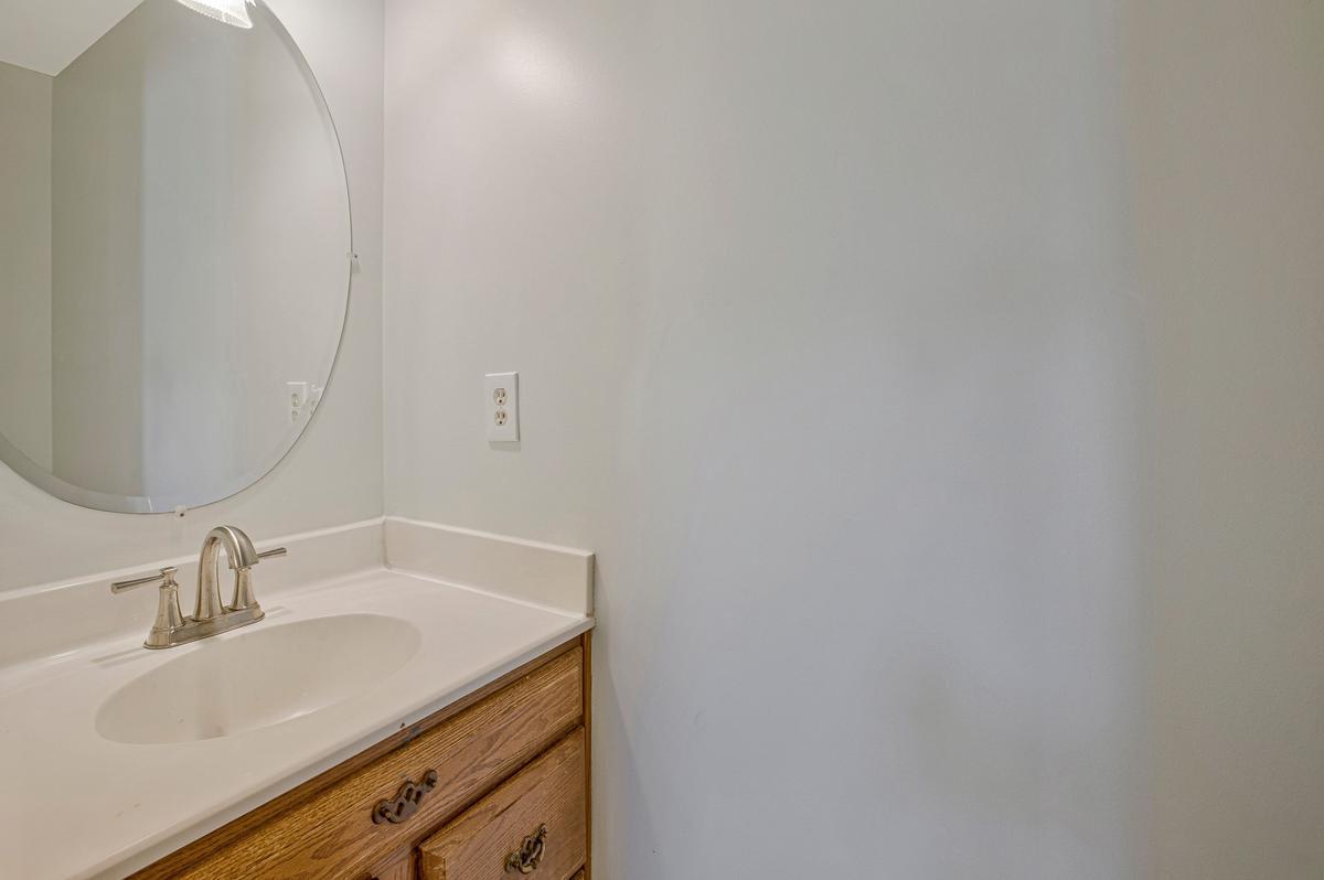 16311 Dahl Road Laurel, MD 20707 - Photo 23 of 54 Half bath on main level