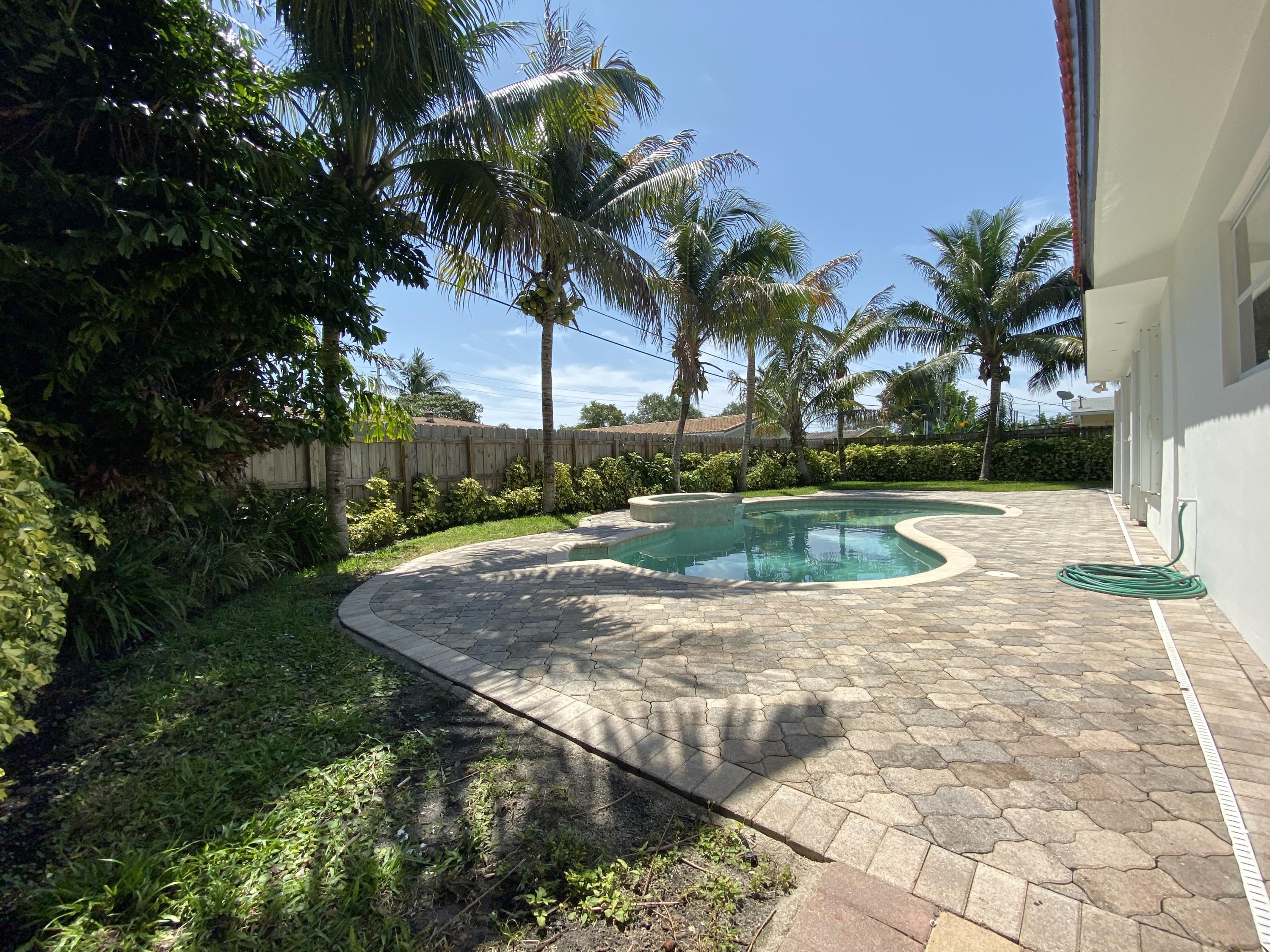 3860 Northeast 22nd Way Lighthouse Point, FL 33064 - Photo 51 of 60 IMG_2446