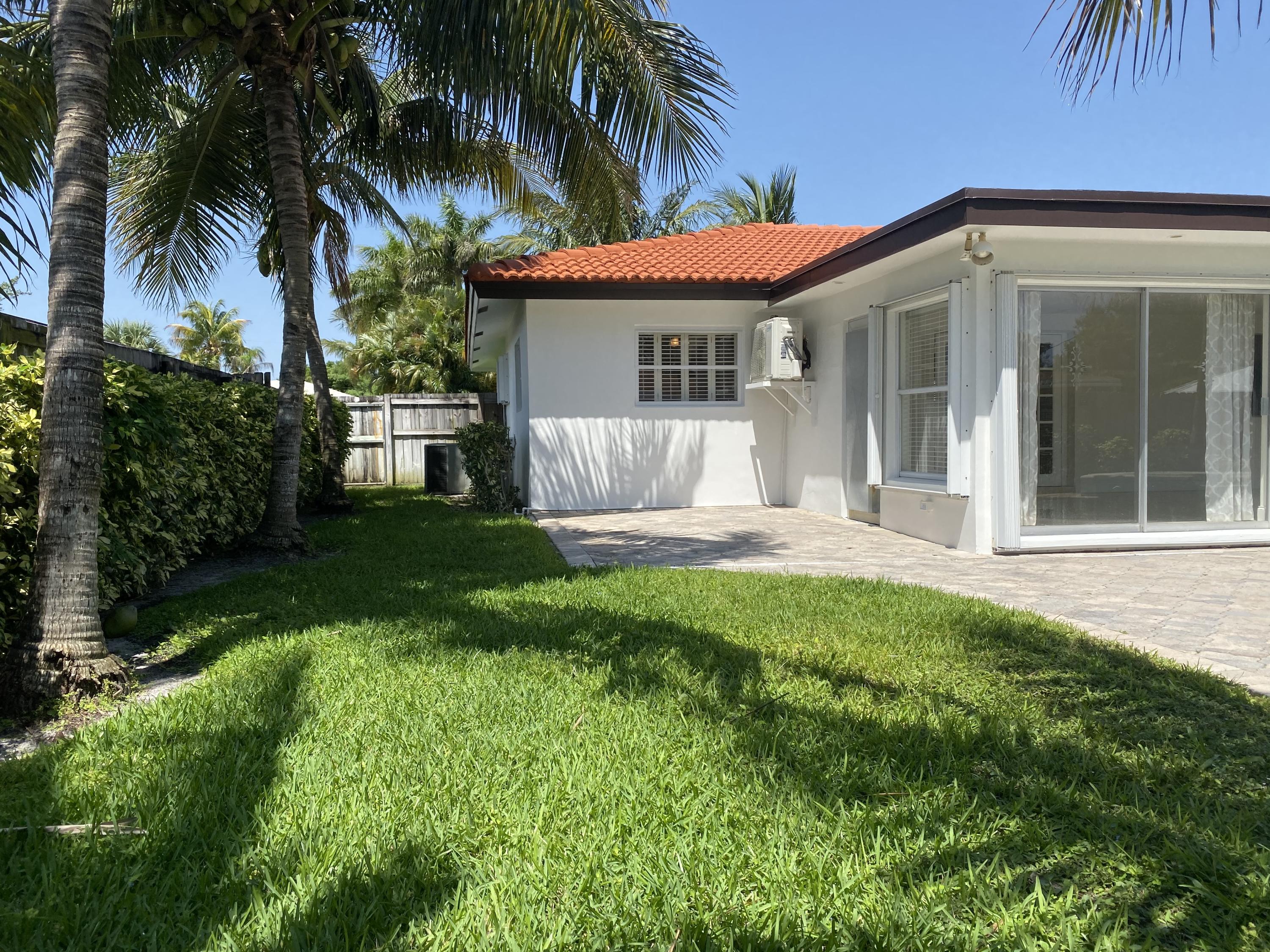 3860 Northeast 22nd Way Lighthouse Point, FL 33064 - Photo 53 of 60 IMG_4114