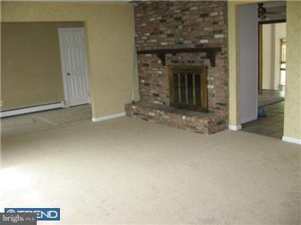 8 Province Line Road New Egypt, NJ 08533 - Photo 11 of 12 Living Room