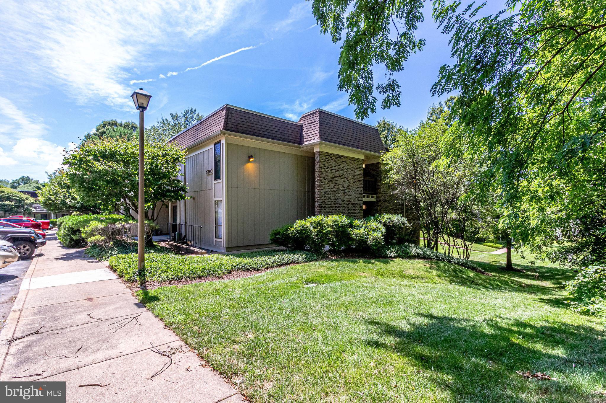 5760 P Rexford Court, Unit P Springfield, VA 22152 - Photo 4 of 40 Gallery Image 4