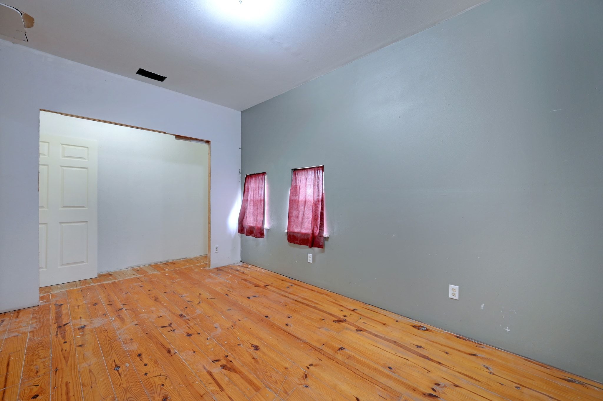 4598 Highway 173 Devine, TX 78016 - Photo 11 of 40