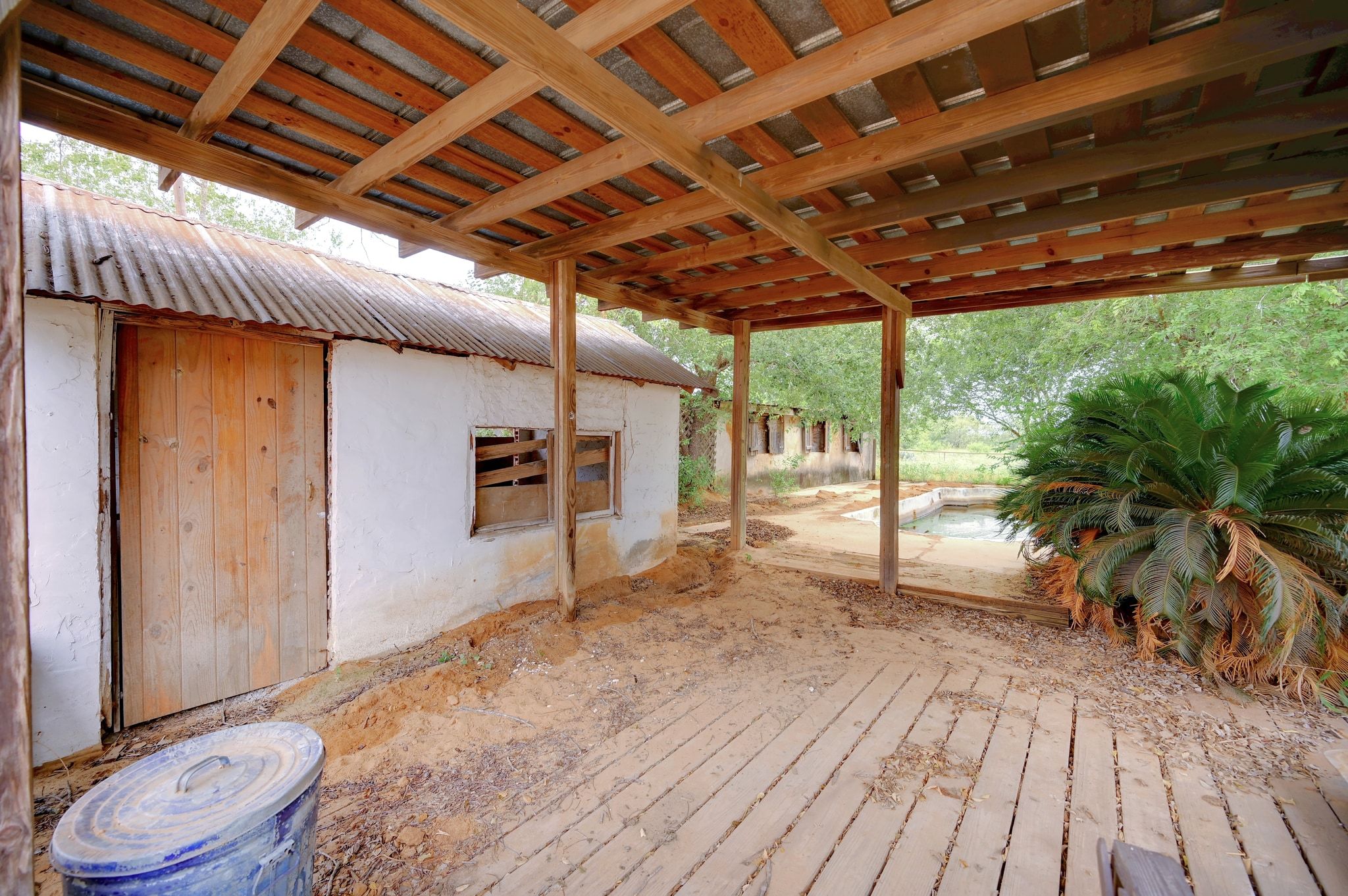 4598 Highway 173 Devine, TX 78016 - Photo 19 of 40