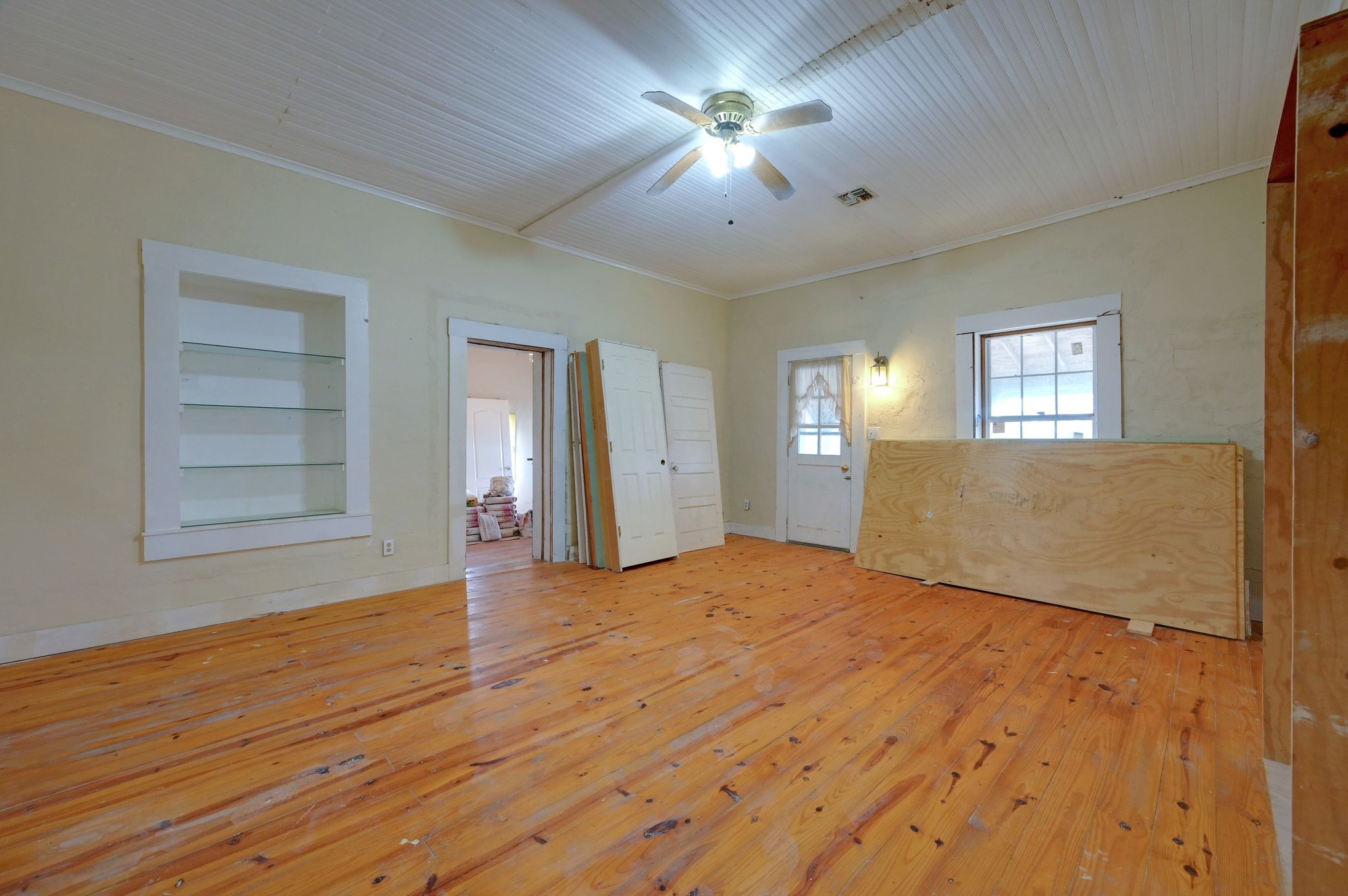 4598 Highway 173 Devine, TX 78016 - Photo 9 of 40