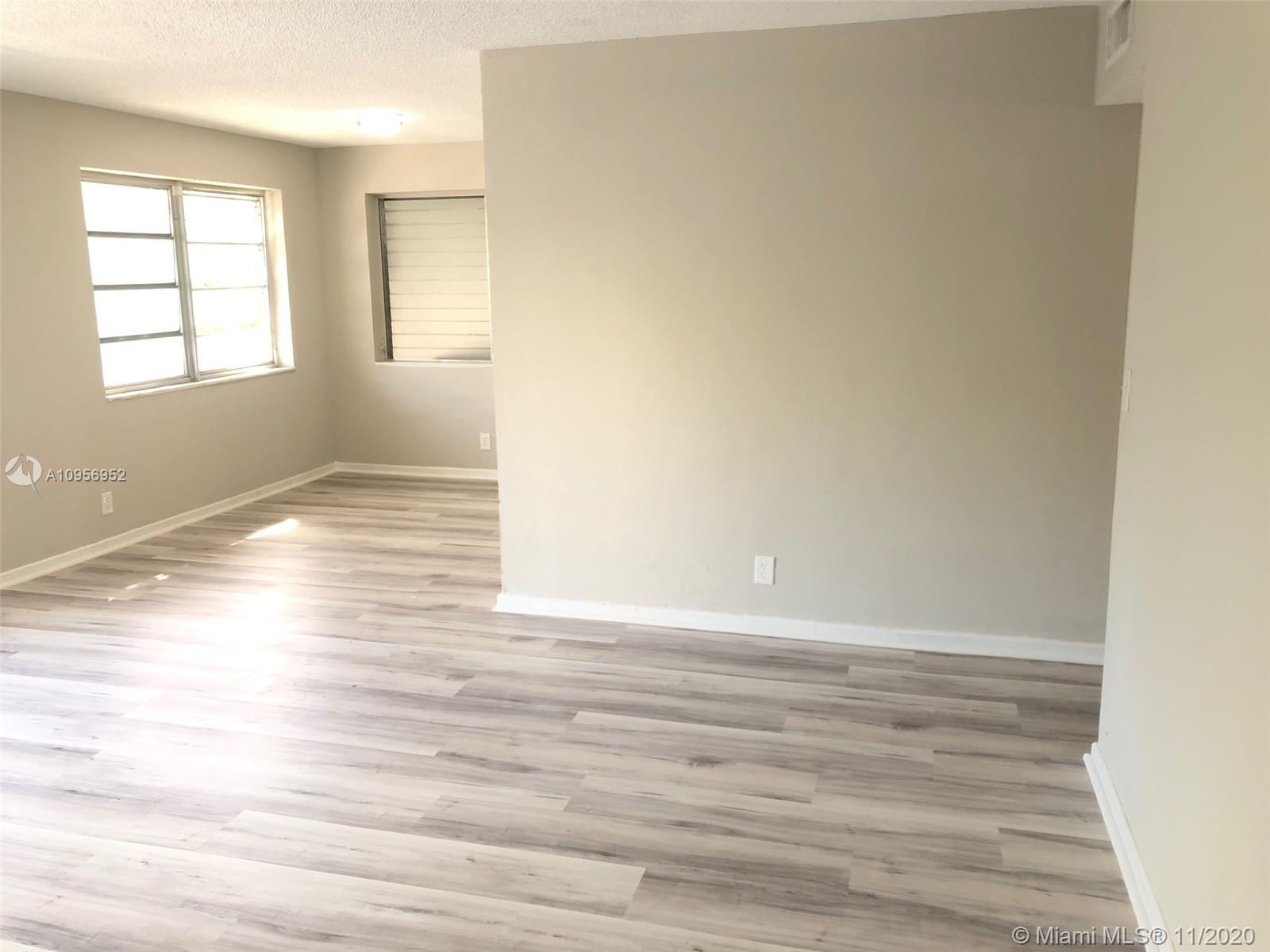 1601 Bay Road, Unit 7 Miami Beach, FL 33139 - Photo 14 of 20