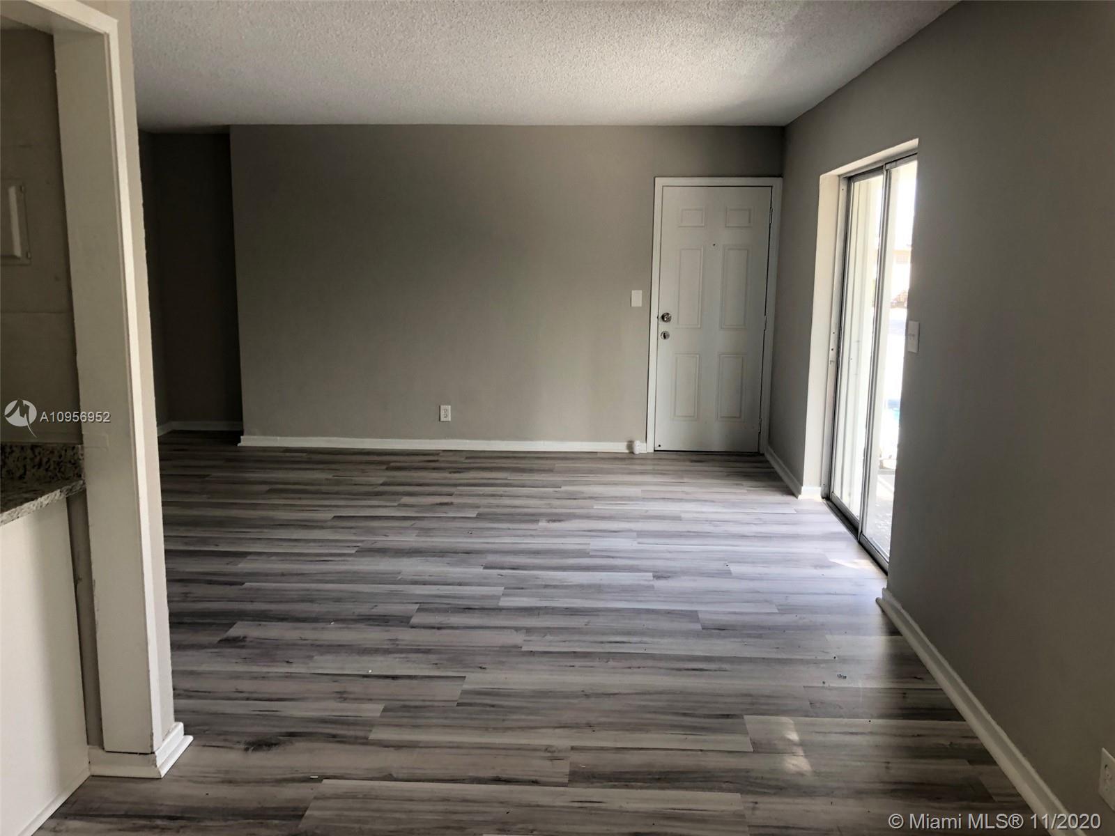 1601 Bay Road, Unit 7 Miami Beach, FL 33139 - Photo 5 of 20