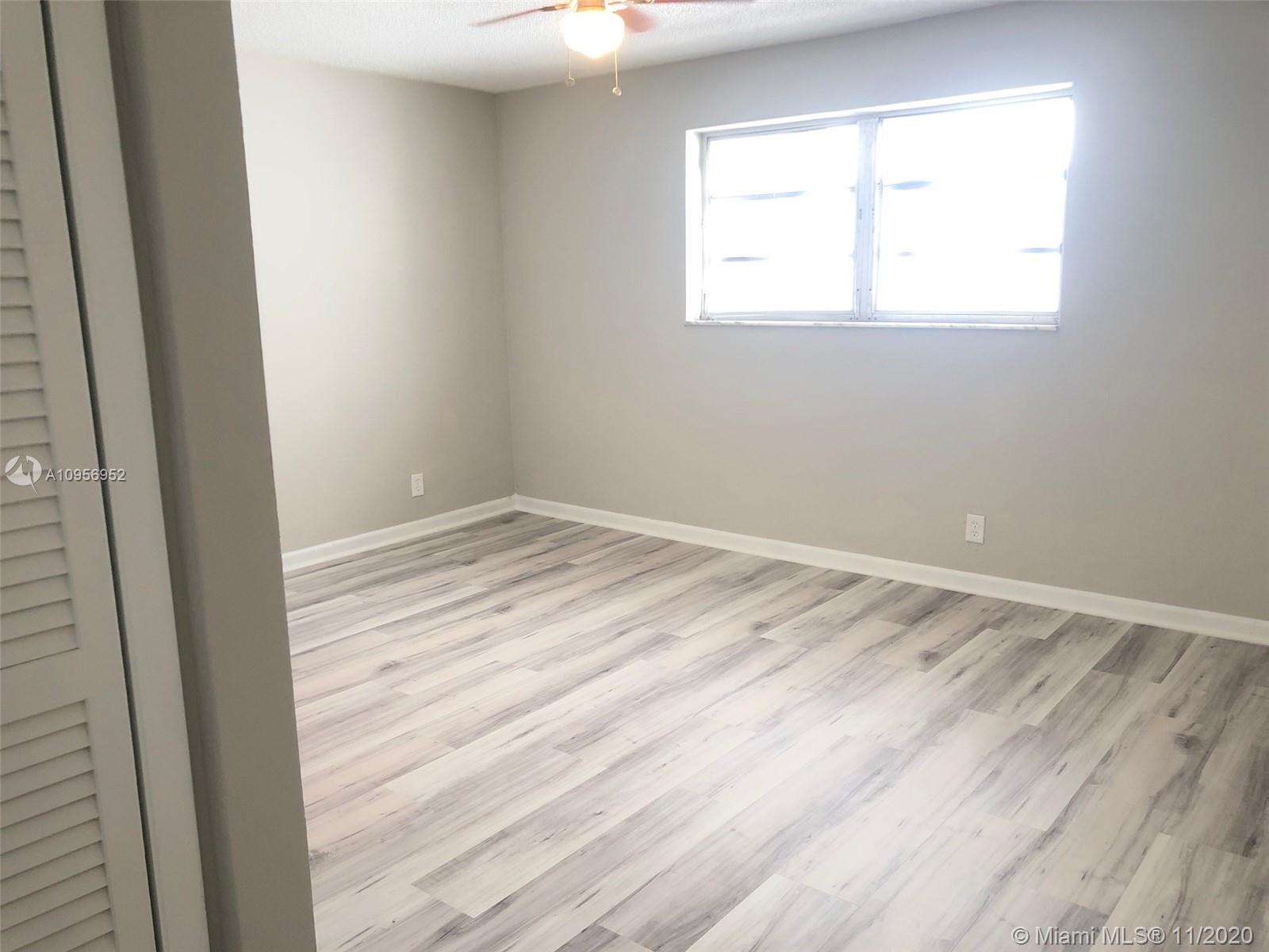 1601 Bay Road, Unit 7 Miami Beach, FL 33139 - Photo 7 of 20