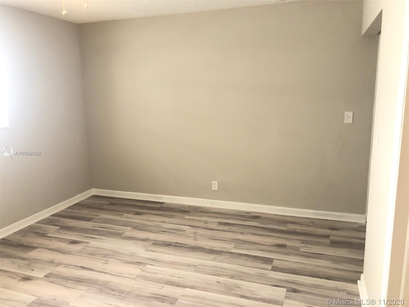 1601 Bay Road, Unit 7 Miami Beach, FL 33139 - Photo 9 of 20