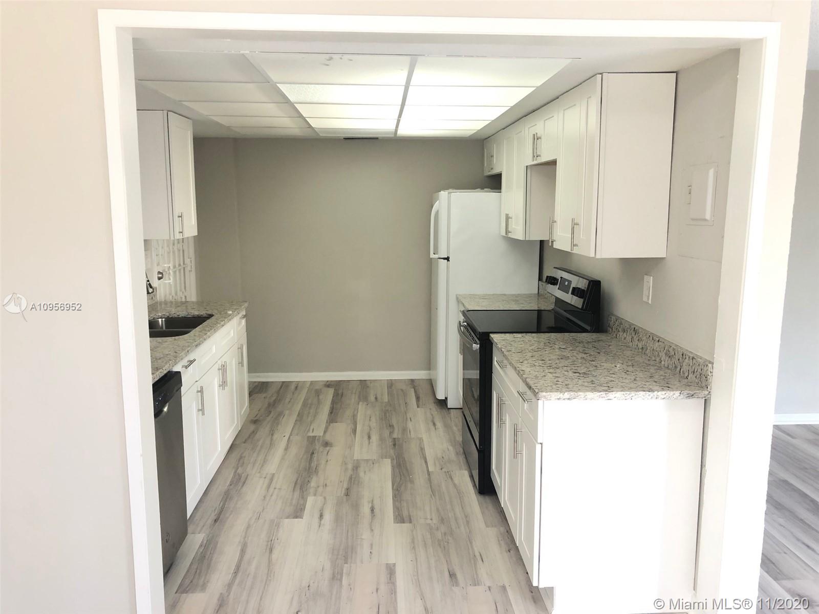 1601 Bay Road, Unit 7 Miami Beach, FL 33139 - Photo 10 of 20