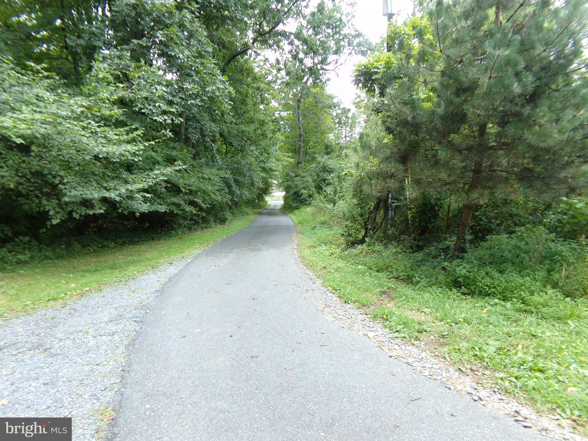 17 Spitzenberg Lane Kempton, PA 19529 - Photo 4 of 30