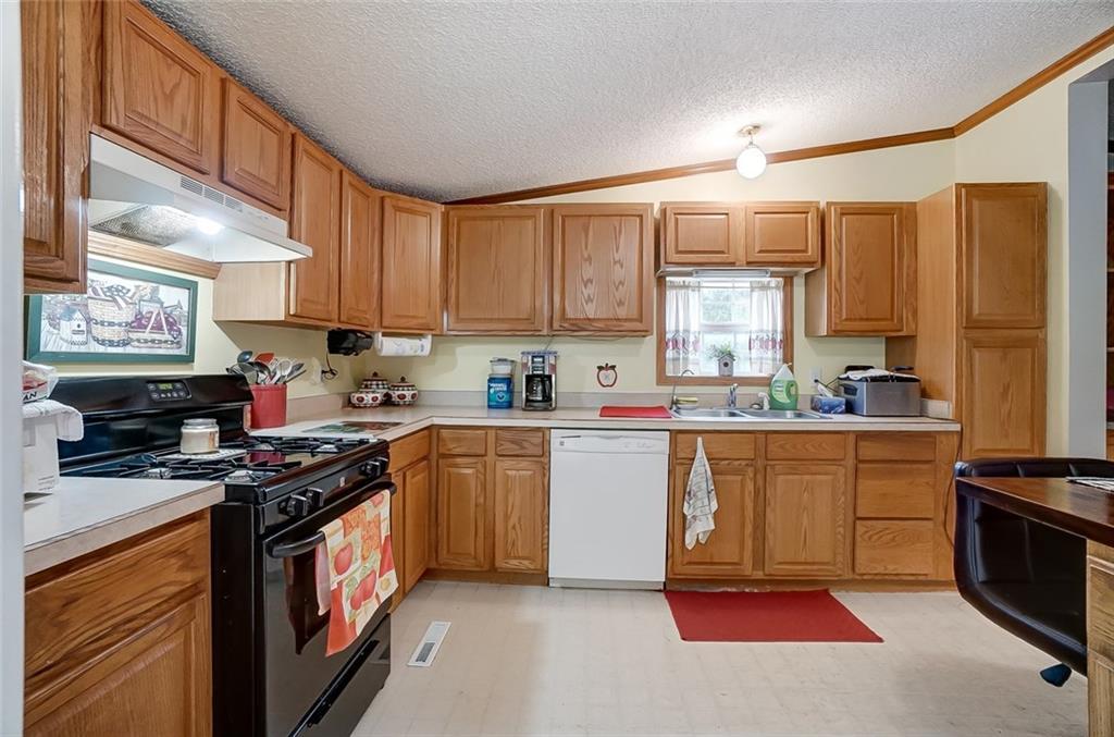 4820 Willow Dale Road Springfield, OH 45502 - Photo 13 of 43