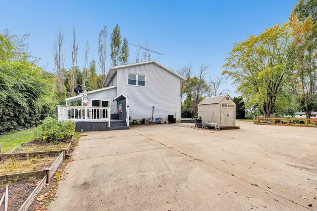 $349,900 | W350 County Rd H, Fremont, WI 54940