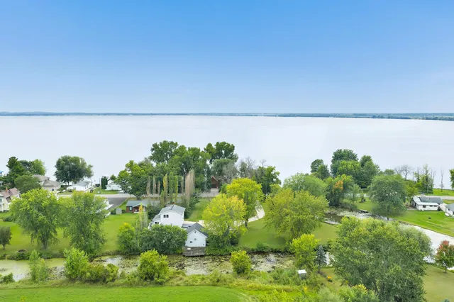 $349,900 | W350 County Rd H, Fremont, WI 54940