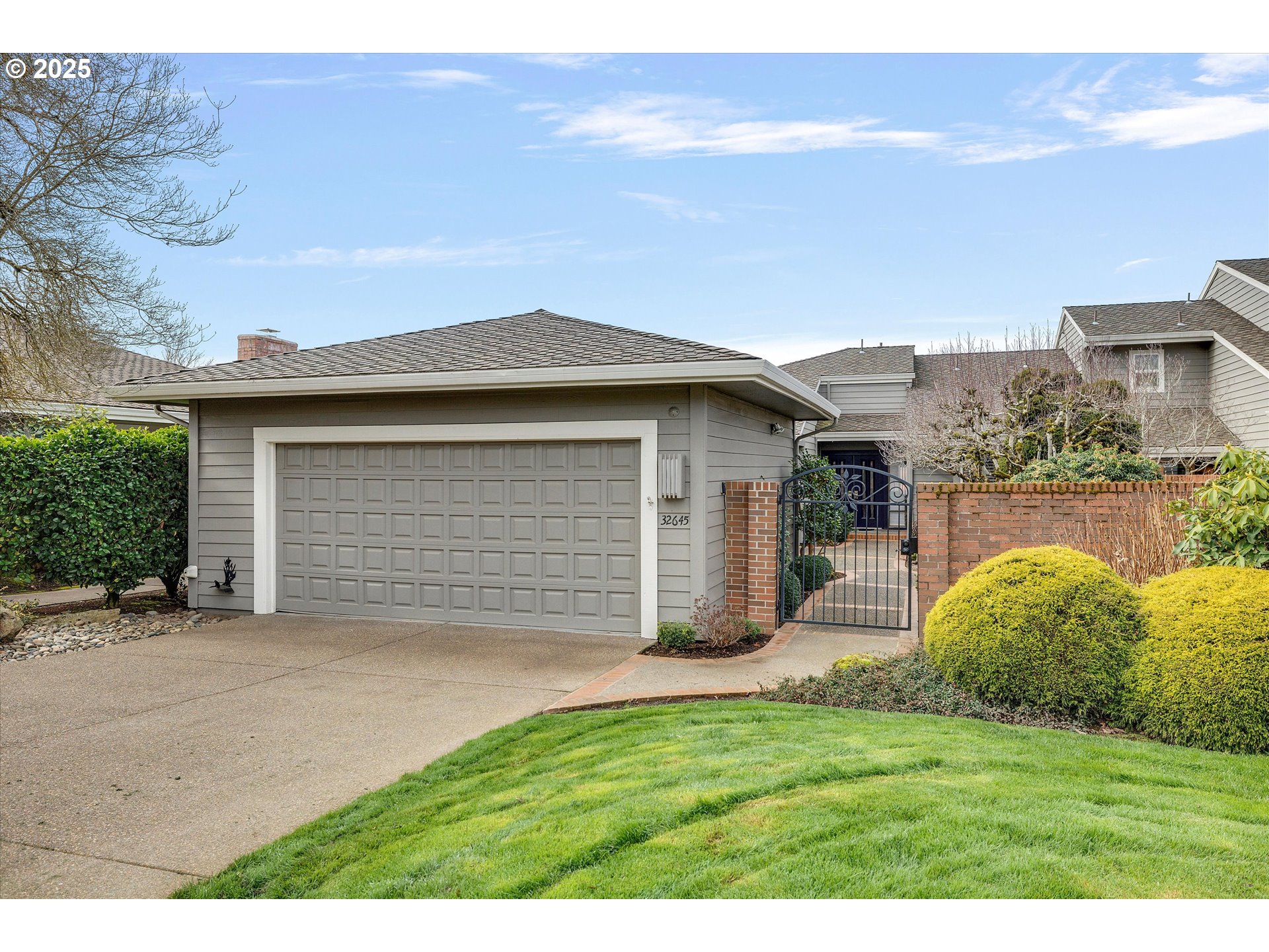 32645 Southwest Lake Point Court Wilsonville, OR 97070 - Photo 1 of 34