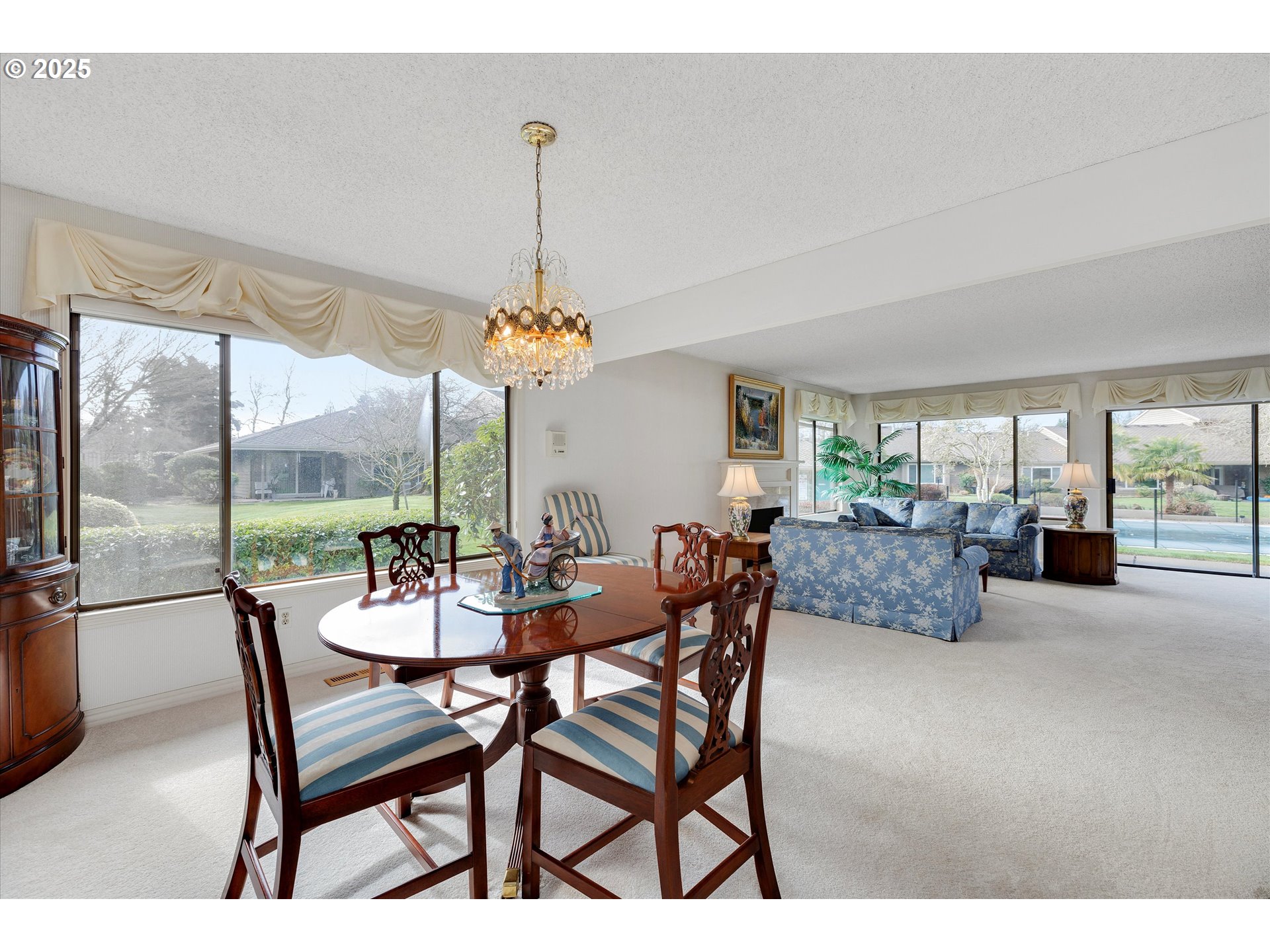 32645 Southwest Lake Point Court Wilsonville, OR 97070 - Photo 10 of 34
