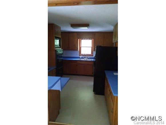 840 Doug Cove Road Marshall, NC 28753 - Photo 8 of 10 Gallery Image 8